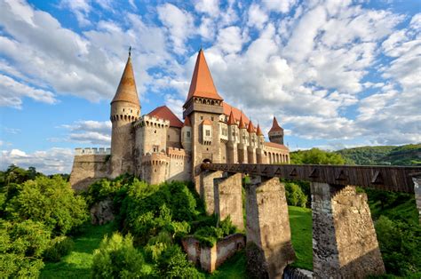 Hunedoara Castle - History and Facts | History Hit