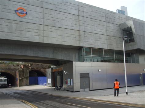 Shoreditch High Street railway station (Hackney/Tower Hamlets, 2010) | Structurae