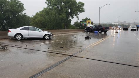 One dead in 3-vehicle crash in Kansas City, Kansas | FOX 4 Kansas City ...