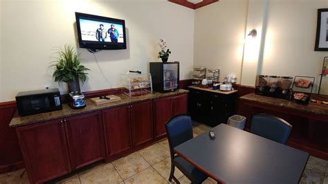 EXECUTIVE INN - PARK AVENUE HOTEL - Prices & Reviews (Leonardtown, MD)