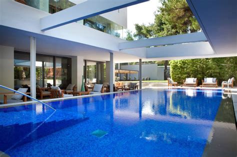 Best hotels with pools in Athens | The Hotel Guru