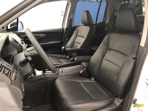 2019 Honda Ridgeline RTL AWD Interior Color Photos | GTCarLot.com