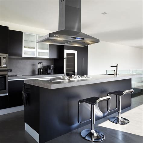 Kitchen Island Hood / 4 Types of Kitchen Range Hoods to Transform Your Kitchen : Your kitchen ...