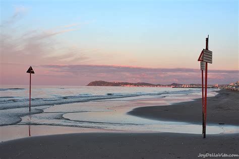 Sunset at the beach of Riccione – Joy Della Vita