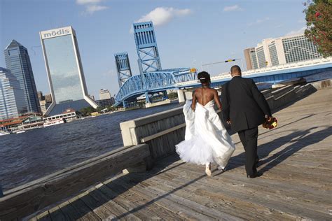 Jacksonville Riverwalk weddings | Jacksonville riverwalk, River walk ...