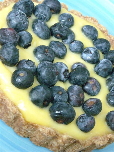 White Balsamic Custard Tart with Blueberries | Nutmeg Nanny