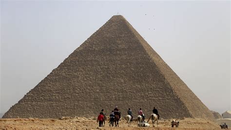 Great Pyramid of Giza: Void discovered in ancient structure