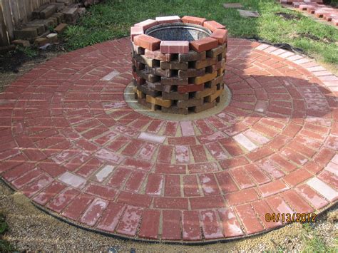 Fire pit. Washing machine tub surrounded by bricks. | Recyclage, Jardins, Récup
