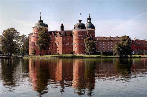 Private tour to Gripsholm Castle from Stockholm | Easy Travel: Holidays ...