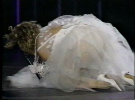 Madonna Like A Virgin MTV VMA 1984