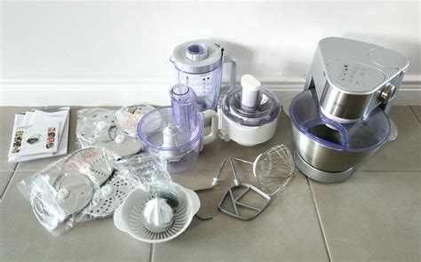 Kenwood Stand Mixer KM280, 4.3 Litre, 900 Watt - with all attachments ...