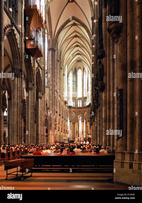 Cologne cathedral interior hi-res stock photography and images - Alamy