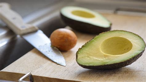 7 Things to Do With Avocado Pits