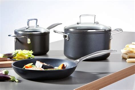 11 Best Non Stick Pans and Skillets For Every Frying and Cooking in 2024