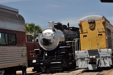 All aboard! Take your Train Lovers to the Galveston Railroad Museum. – JillBJarvis.com