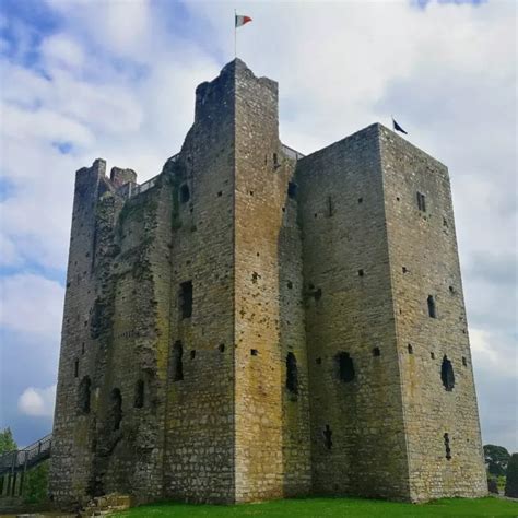 The keep of Trim Castle | Travel Diary of Exploring Ireland