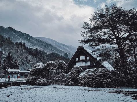 Winter in Shirakawa-go: Travel Guide to Japan | Will Fly for Food