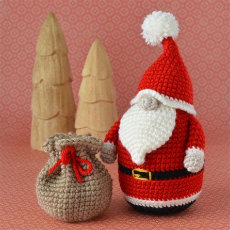 Santa Claus amigurumi pattern - Amigurumi.com