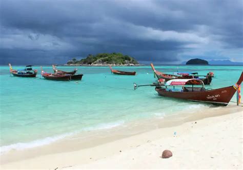 The Best Koh Lipe Snorkeling and Island-hopping Tour