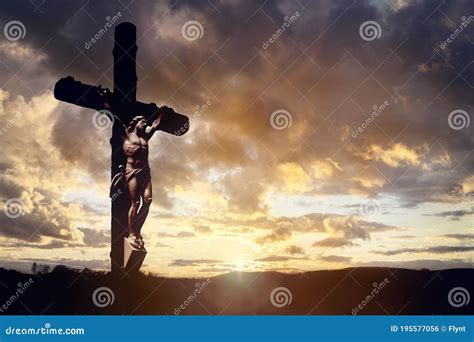 Crucifix Cross at Sunset Background, Crucifixion of Jesus Christ Stock ...