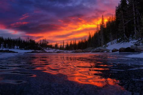 Vibrant Sunset Reflecting on the Frozen Dream Lake in RMNP [OC ...