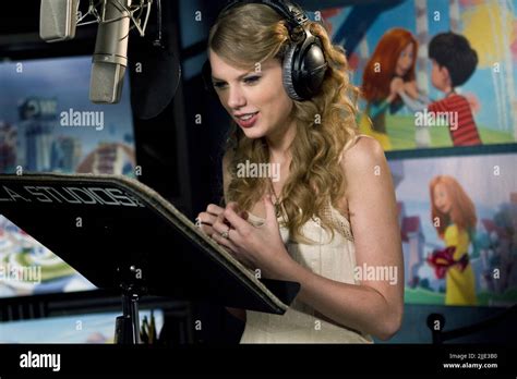 TAYLOR SWIFT, THE LORAX, 2012 Stock Photo - Alamy