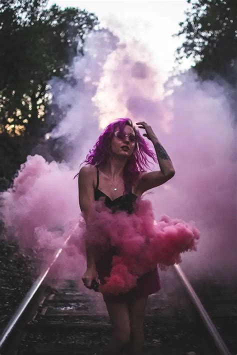 How to Get Started in Smoke Bomb Photography