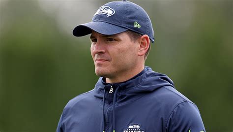 Schefter: How Macdonald surprised by picking Seattle Seahawks