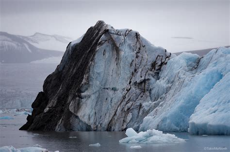 Iceberg calving at Negribreen | Take Me North