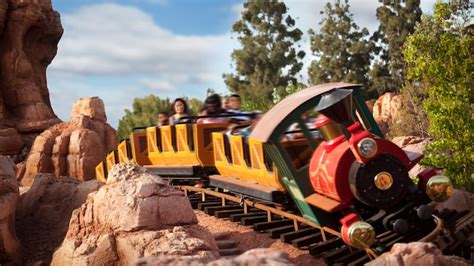 Big Thunder Mountain Railroad | Rides & Attractions | Disneyland Park ...