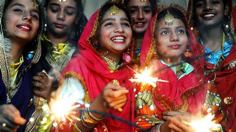 6 things you should know about Diwali | CNN | Hindu festival of lights ...