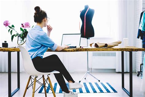 The 10 Best Online Fashion Design Courses For Beginners - La Riviere