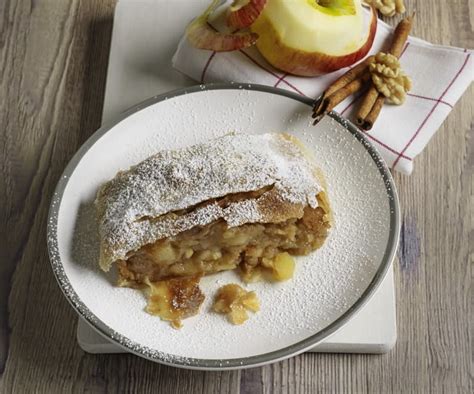 Apfelstrudel - Cookidoo® – the official Thermomix® recipe platform