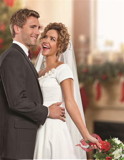 A Bride For Christmas: For runaway bride (Arielle Kebbel) three times ...