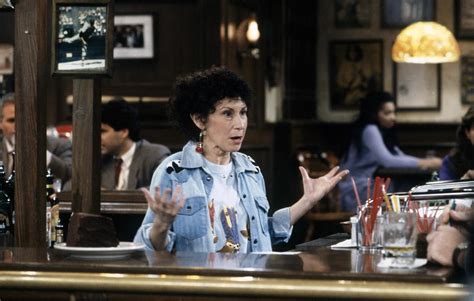 'Cheers' star Rhea Perlman reflects on 40 years of the classic sitcom ...