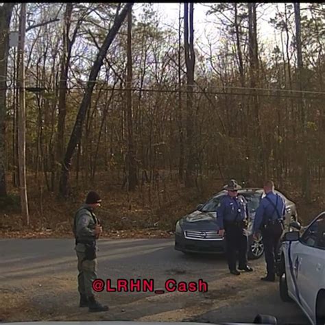 Arkansas State Police chase ｜ Nissan driver tries to make it back home ...