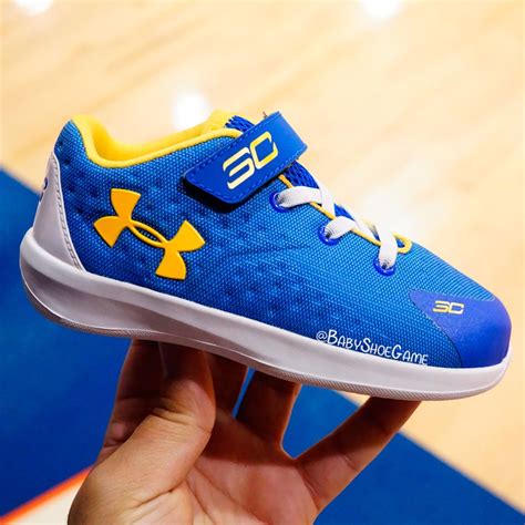 √ Stephen Curry Signature Shoes