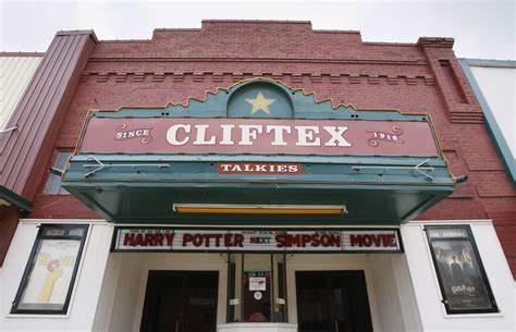 Oldest running movie theater in Texas celebrates 100th anniversary ...