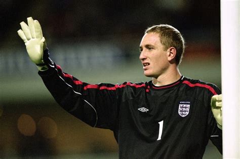 Ex-Liverpool and England goalkeeper Chris Kirkland quits football for personal reasons - Mirror ...