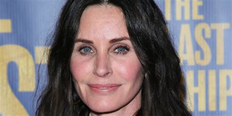 Courteney Cox, 56, Shows Eyebrows Mid-Microblading in a New No-Makeup Instagram - Flipboard