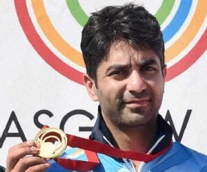 Abhinav Bindra Biography - Facts, Childhood, Family Life & Achievements