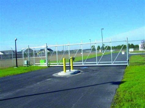 Best Types of Automatic Gates - Osceola Fence - Book Your Installation!