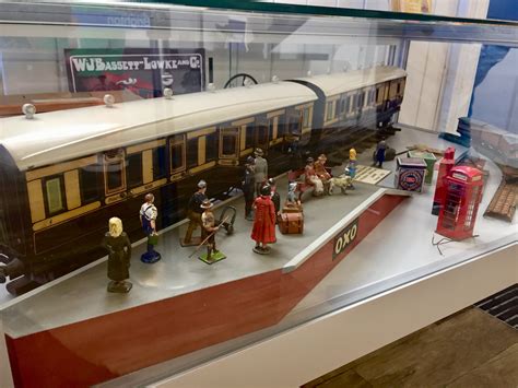 Brighton Toy and Model Museum move in! - Southeast Communities Rail Partnership