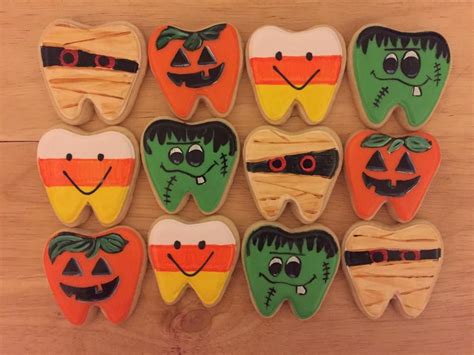 Halloween teeth | Halloween teeth, Dentist halloween decorations ...