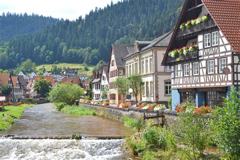 10 Must-Visit Small Towns in The Black Forest - Head Out of Stuttgart on a Road Trip to the ...
