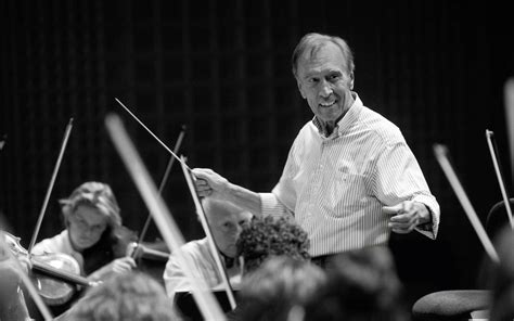 Abbado Conducts Mahler's 5th Symphony with Berlin Phil