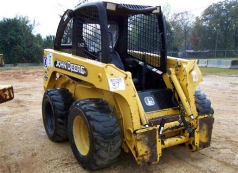 John Deere 250 Skid Steer Specs, Reviews, Price & Oil Capacity