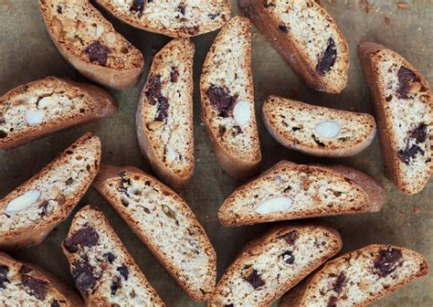 Easy Authentic Italian Biscotti Recipe with Chocolate