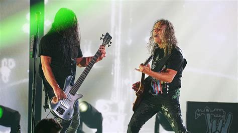 Metallica’s Kirk Hammett: “With 72 Seasons, I improvised 20, 30 solos ...