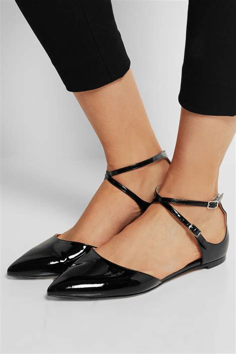 Gianvito Rossi Pointed-Toe Patent-Leather Flats in Black - Lyst